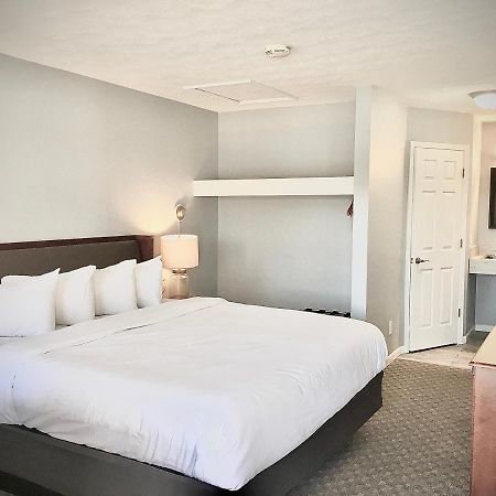 Empire Lakeshore Inn المظهر الخارجي الصورة