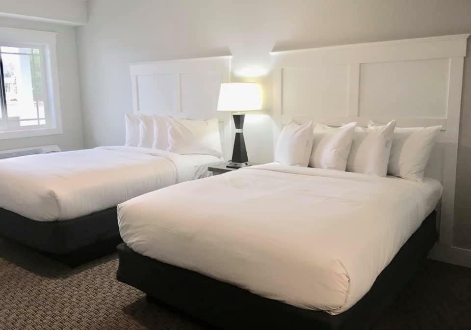 Empire Lakeshore Inn المظهر الخارجي الصورة